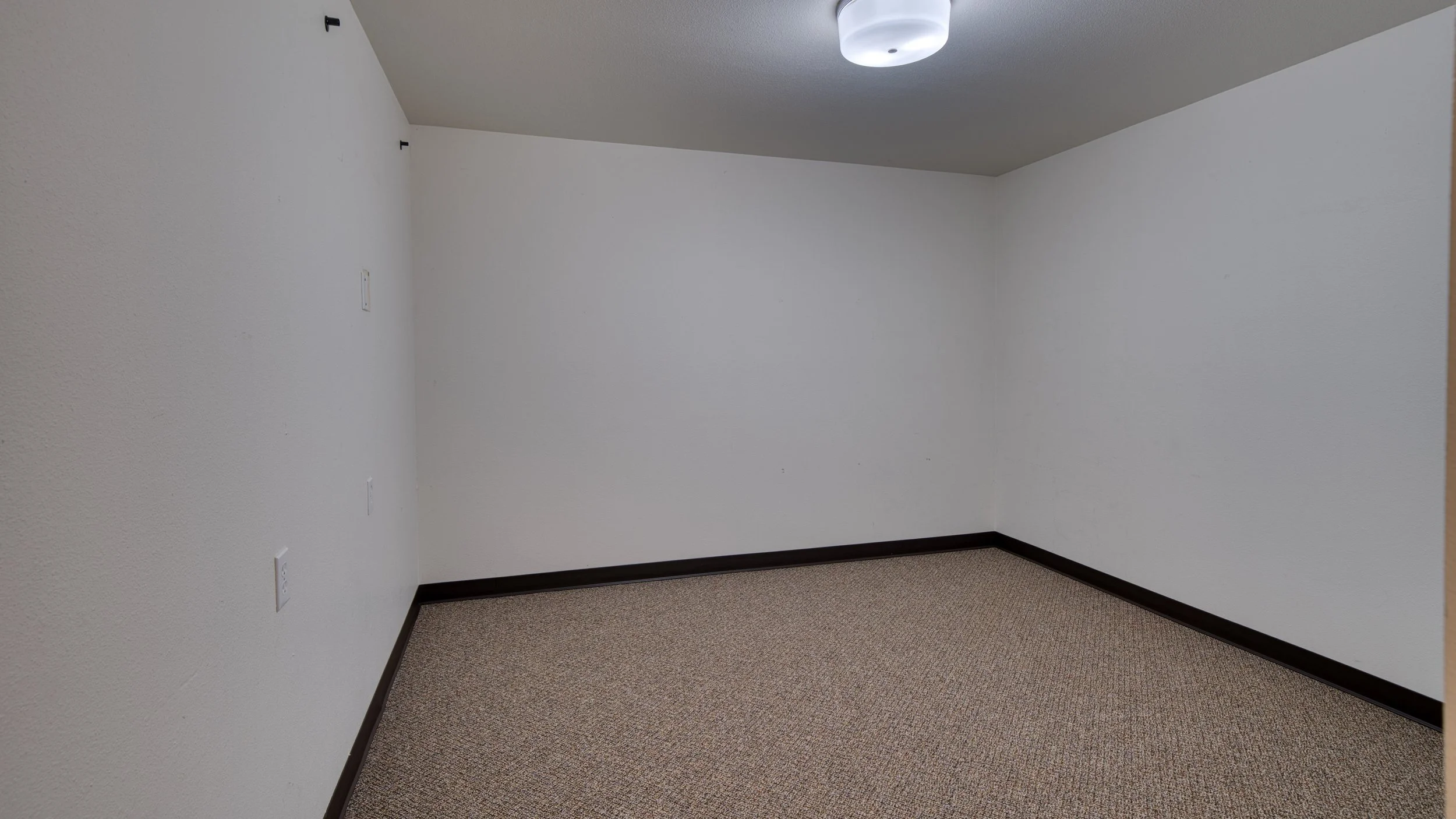 709 W Eighth St-114.jpg