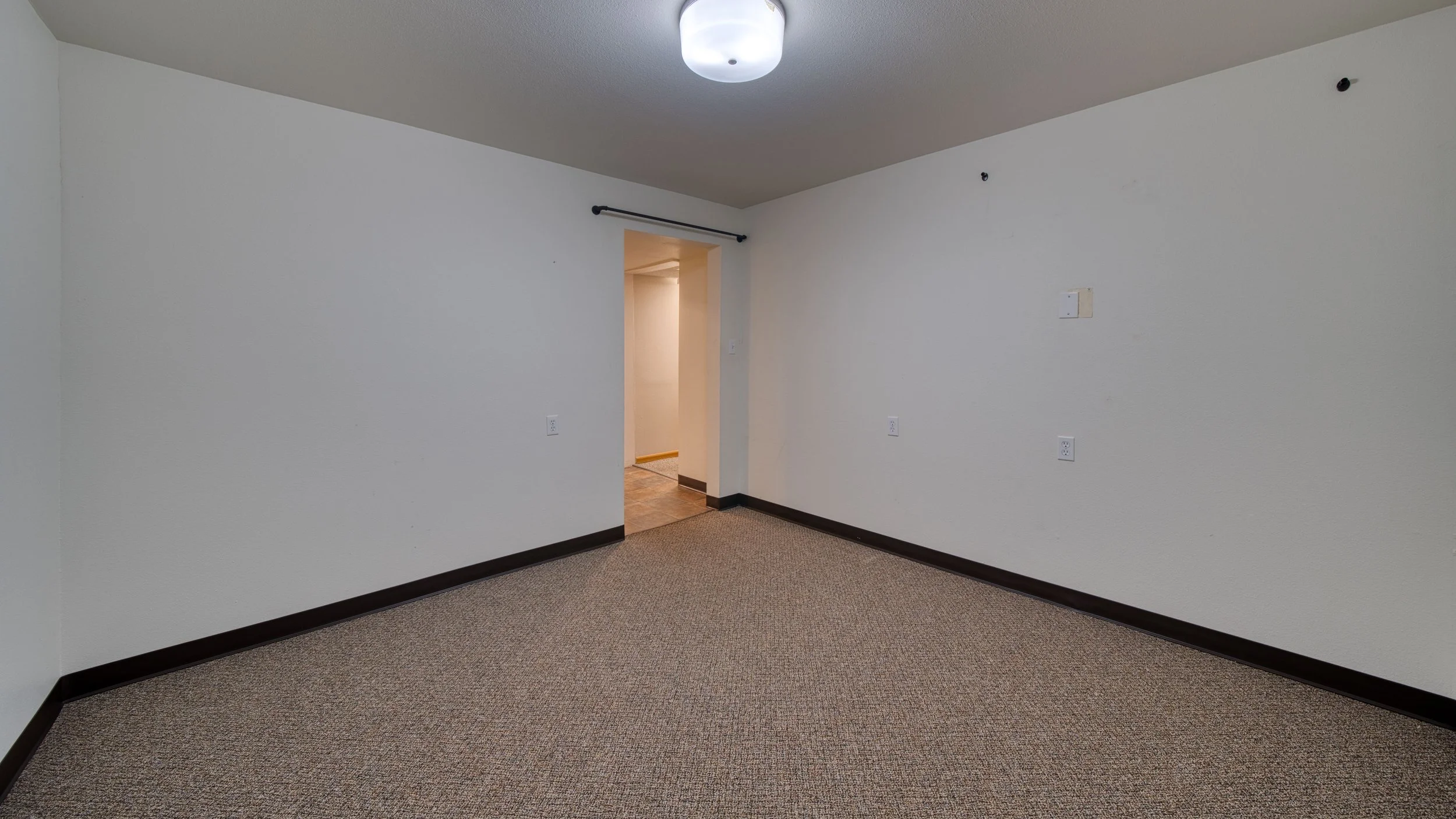 709 W Eighth St-115.jpg