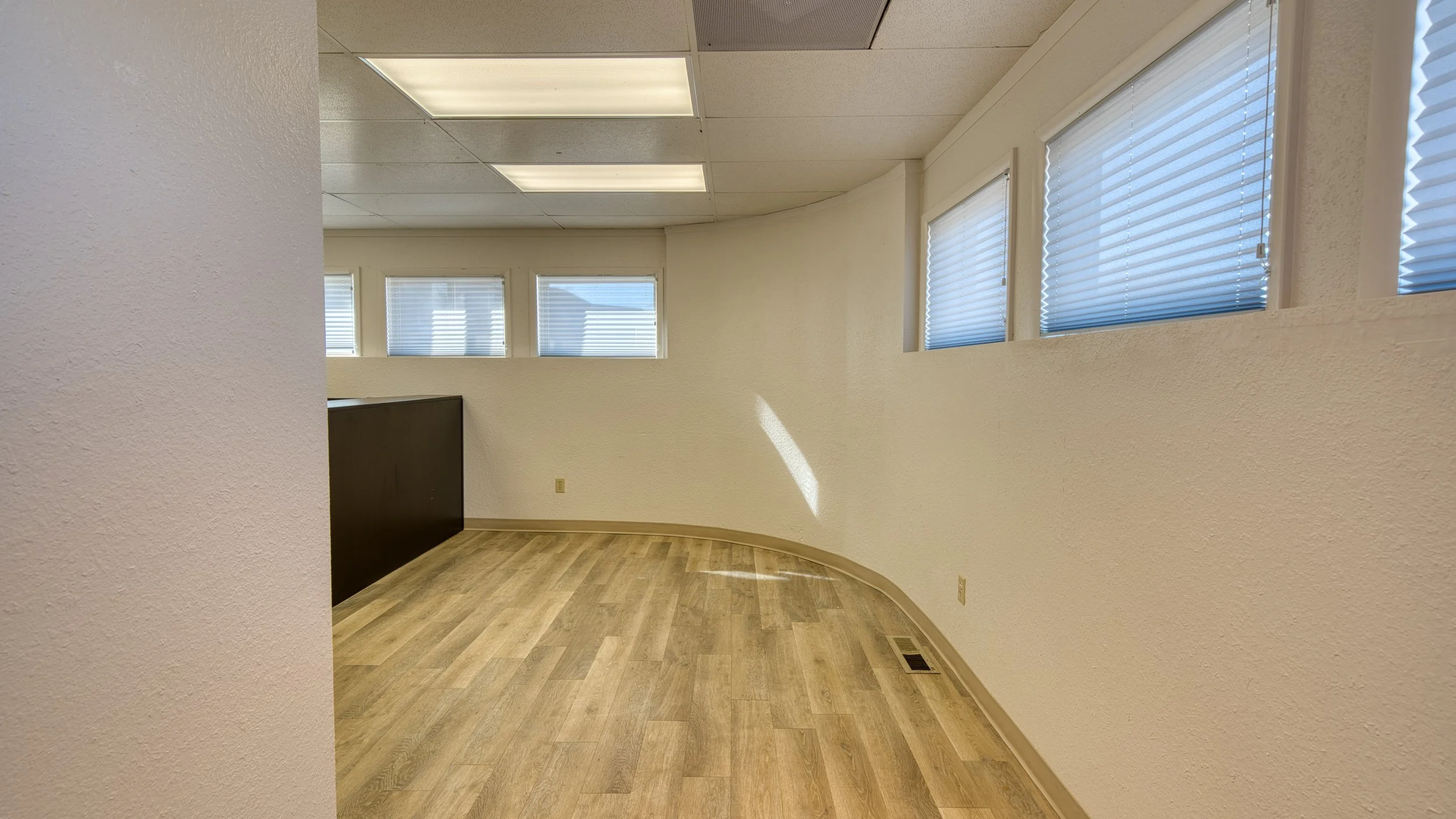 709 W Eighth St-120.jpg