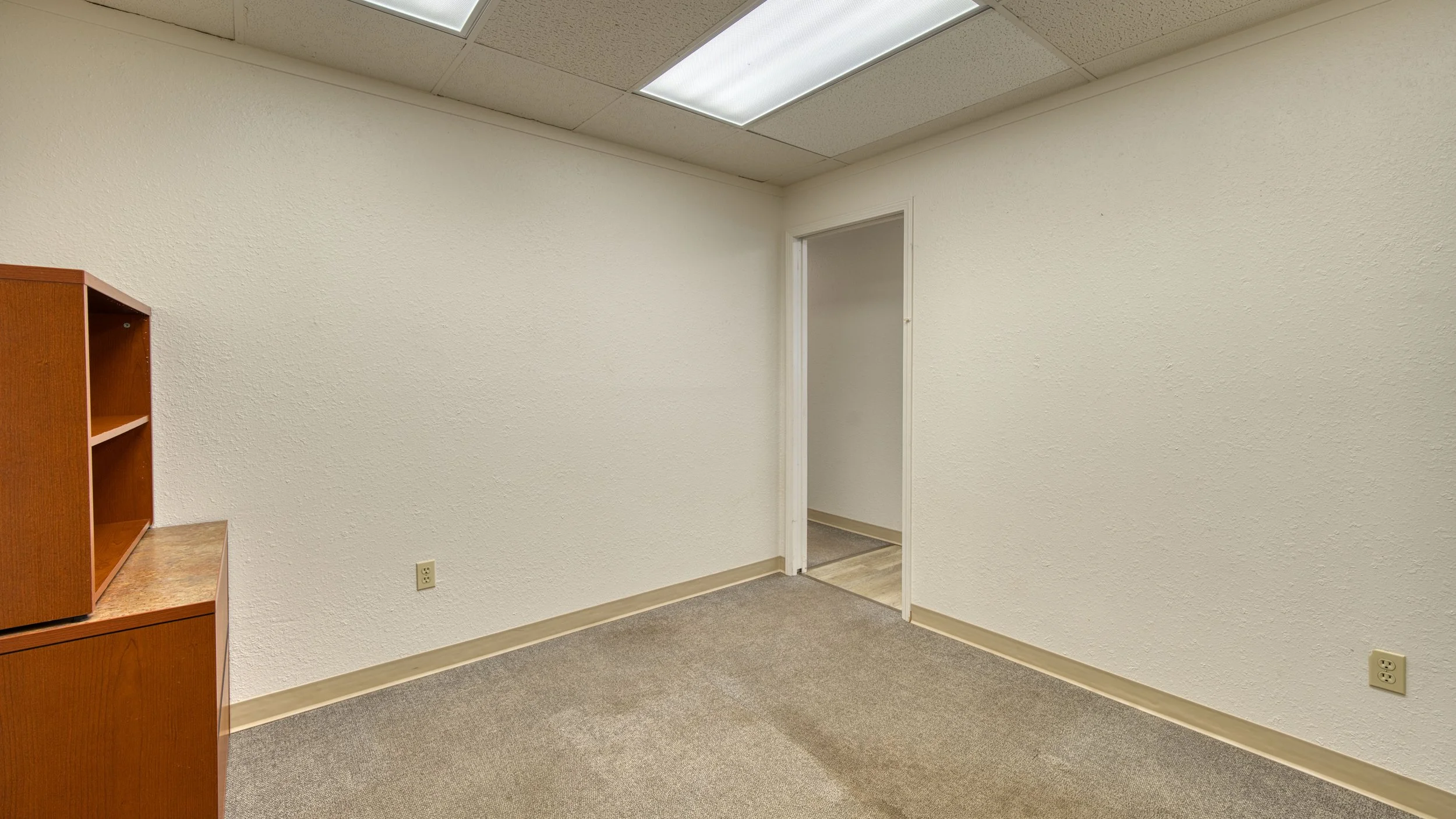 709 W Eighth St-126.jpg