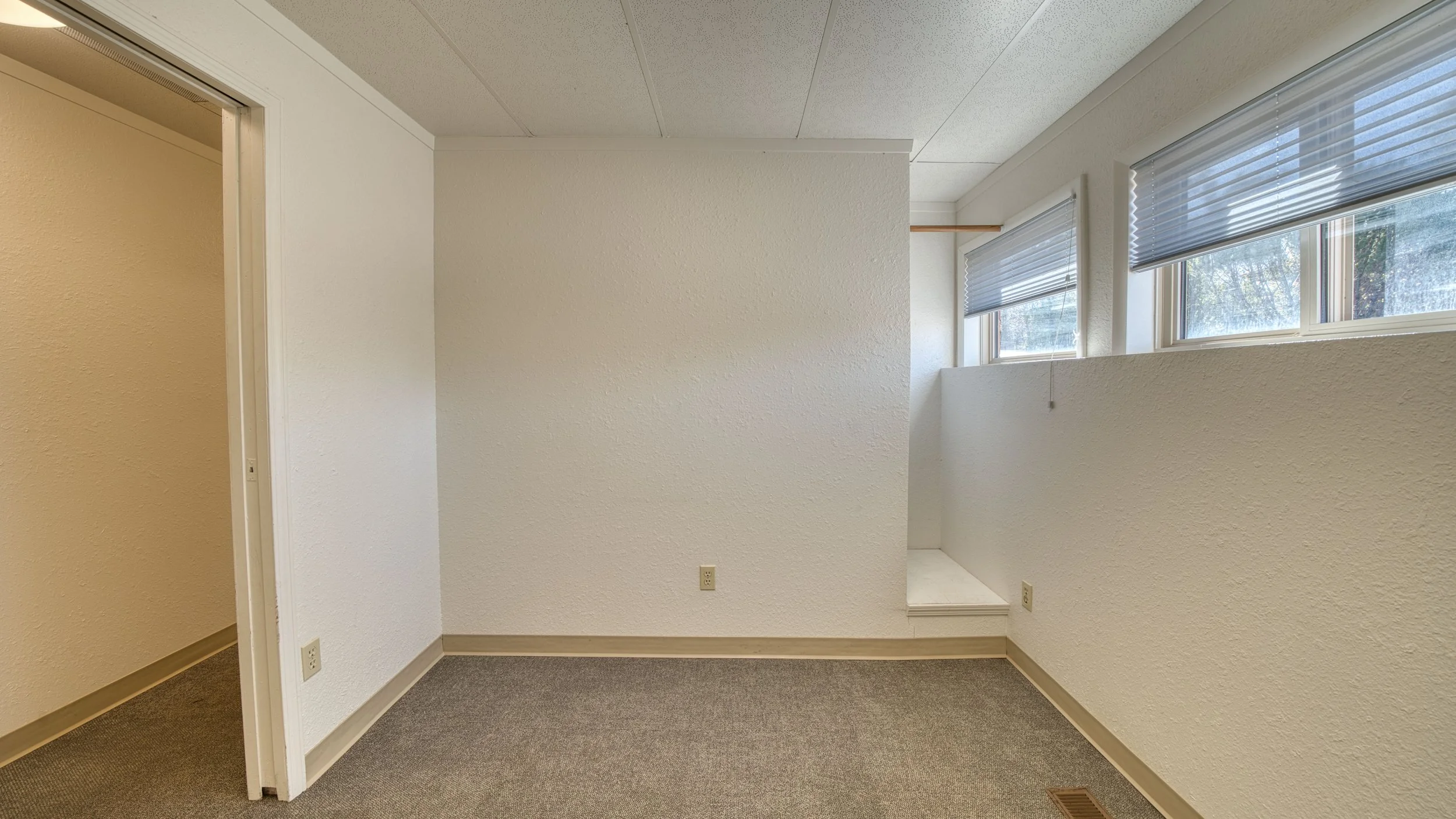 709 W Eighth St-132.jpg