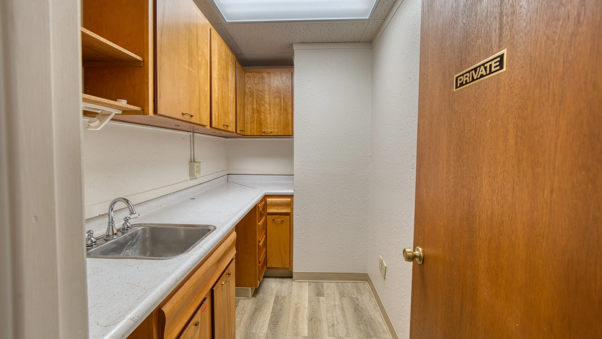 709 W Eighth St-134.jpg