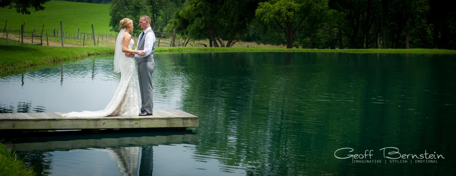 An Elegant Outdoor Wedding at the Pond View Farms by Geoff Bernstein Photography || www.gbmemories.com