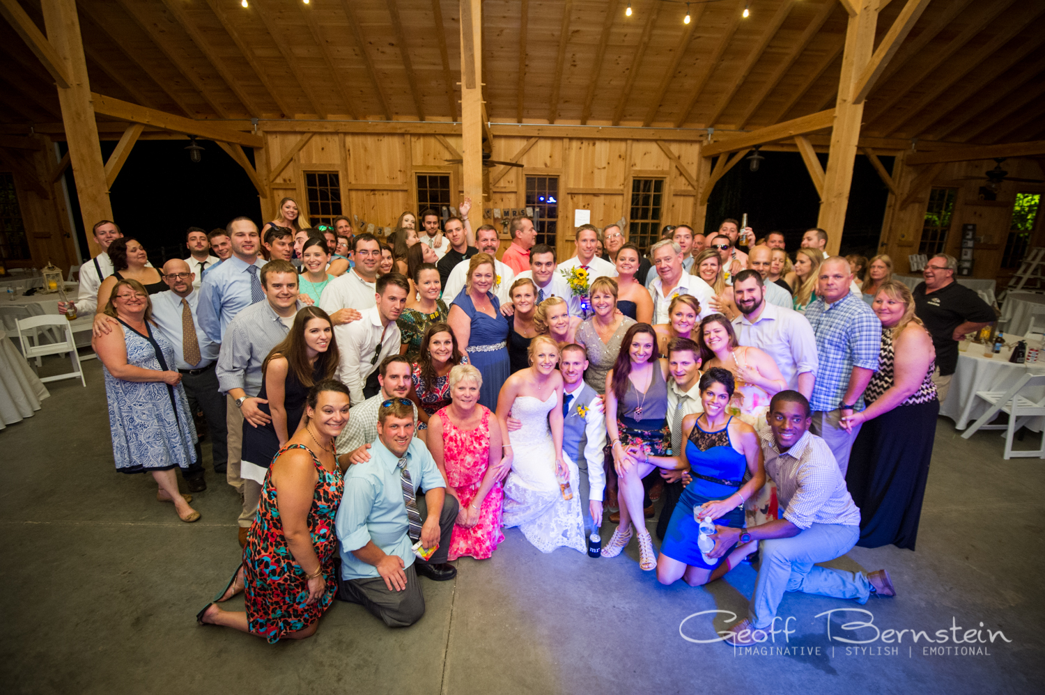 An Elegant Outdoor Wedding at the Pond View Farms by Geoff Bernstein Photography || www.gbmemories.com