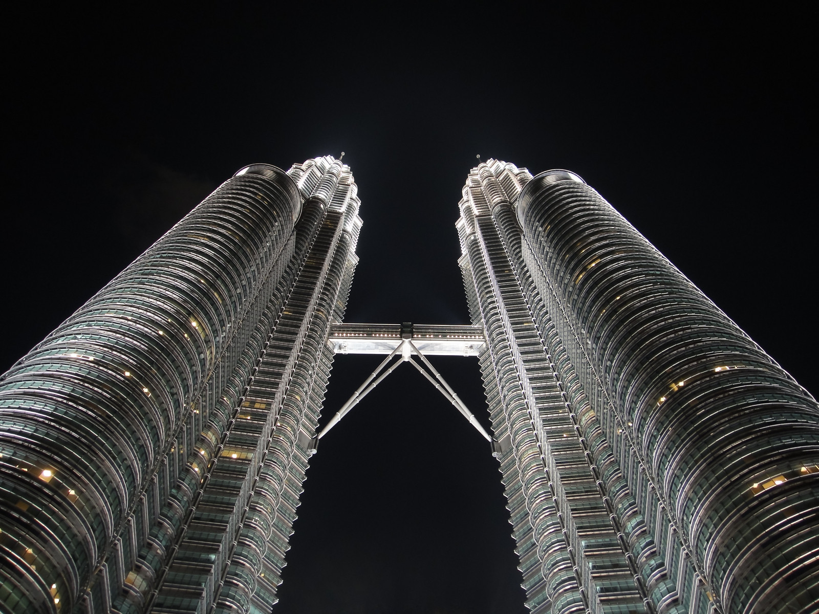 The Petronas Twin Towers (Kuala Lumpur, Malaysia)