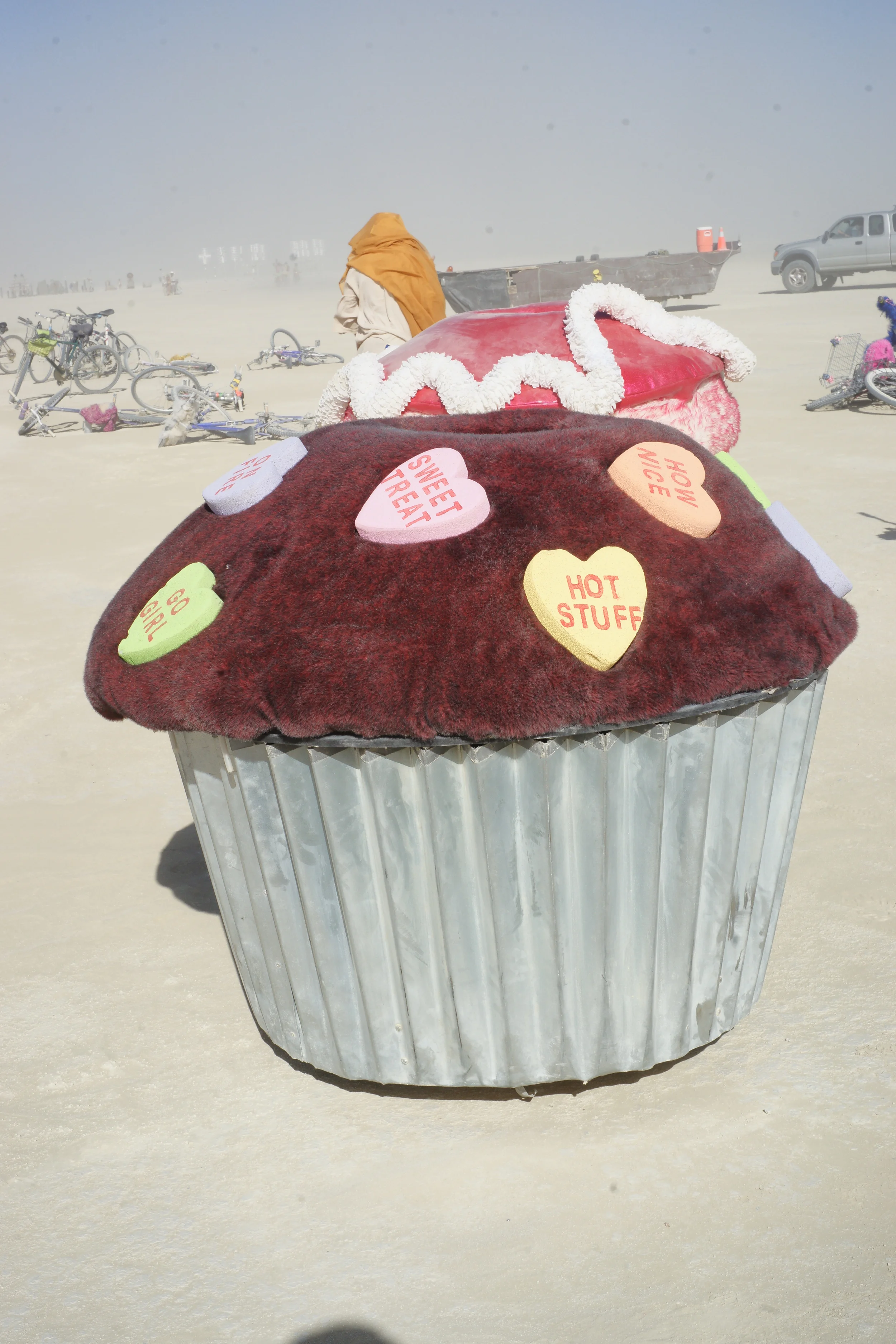 I tracked down one of the motorised cupcakes the next morning.