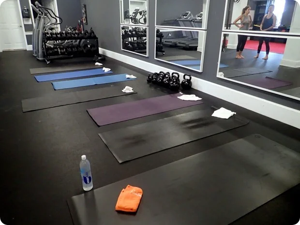 HIT Yoga Class Review by Fannetastic Food