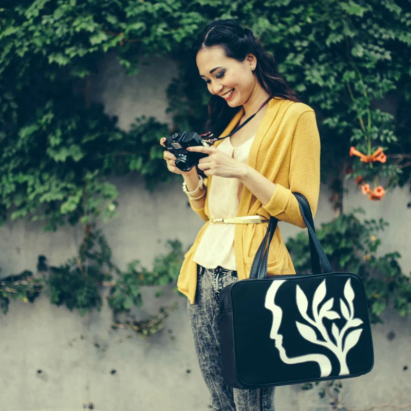 'Silhouette' tote by Jody Pham. Available for color customization and purchase here .