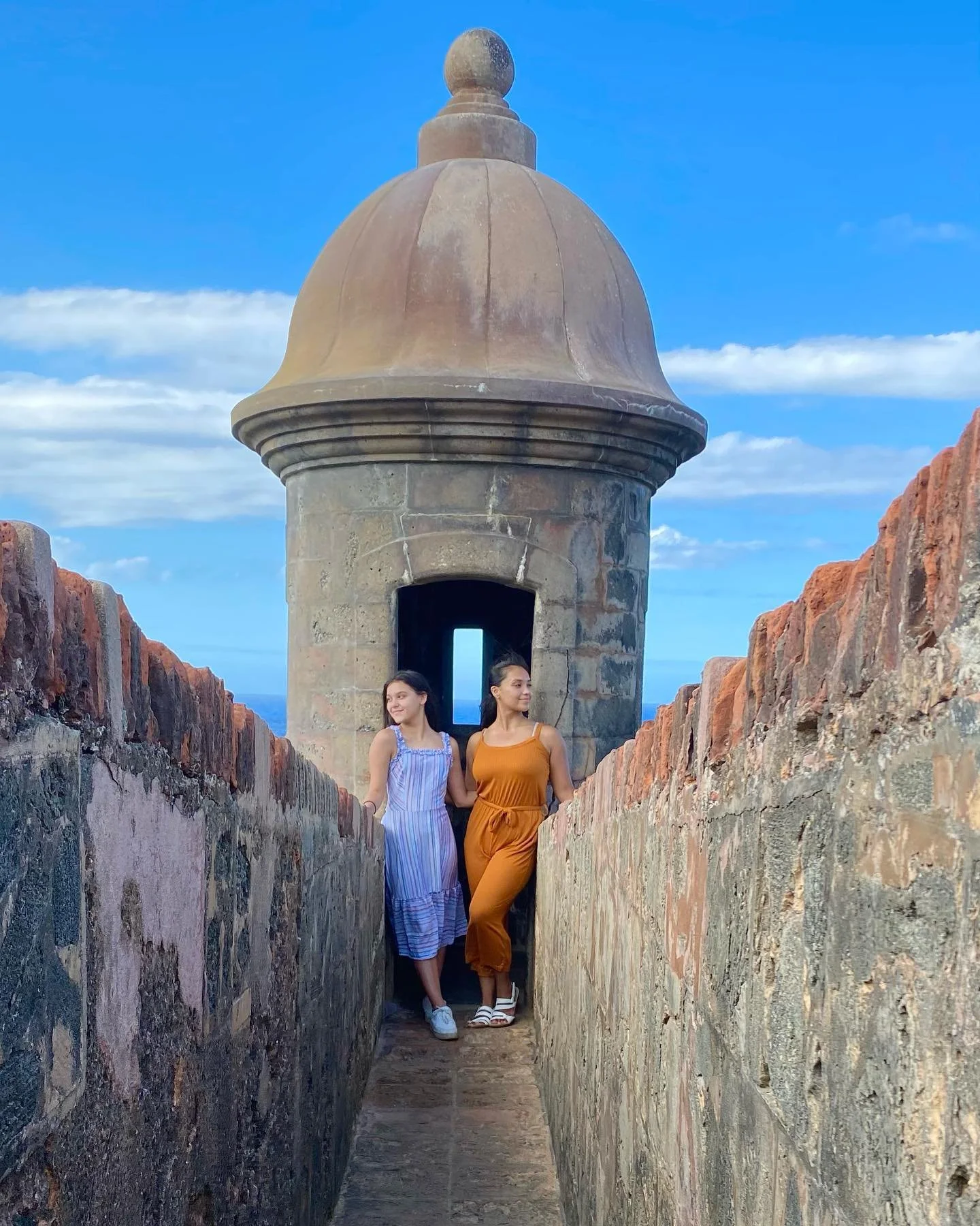 Isla Puerto Rico!!!! 🥰🇵🇷❤️🌴

I feel a lot of happiness in my heart! Peace and tranquillity. Freedom to say the least. Being with my family, and cherishing these special moments with the people I love! My daughter is my best friend. So, so, so Hap
