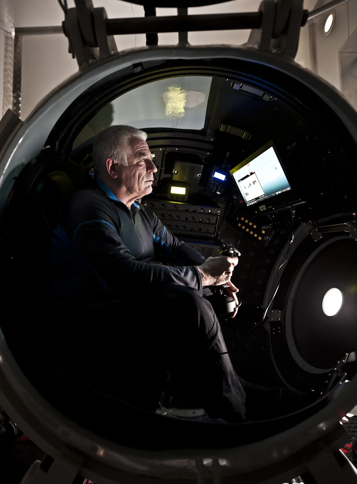 © 2013 DEEPSEA CHALLENGE, National Geographic. All rights reserved