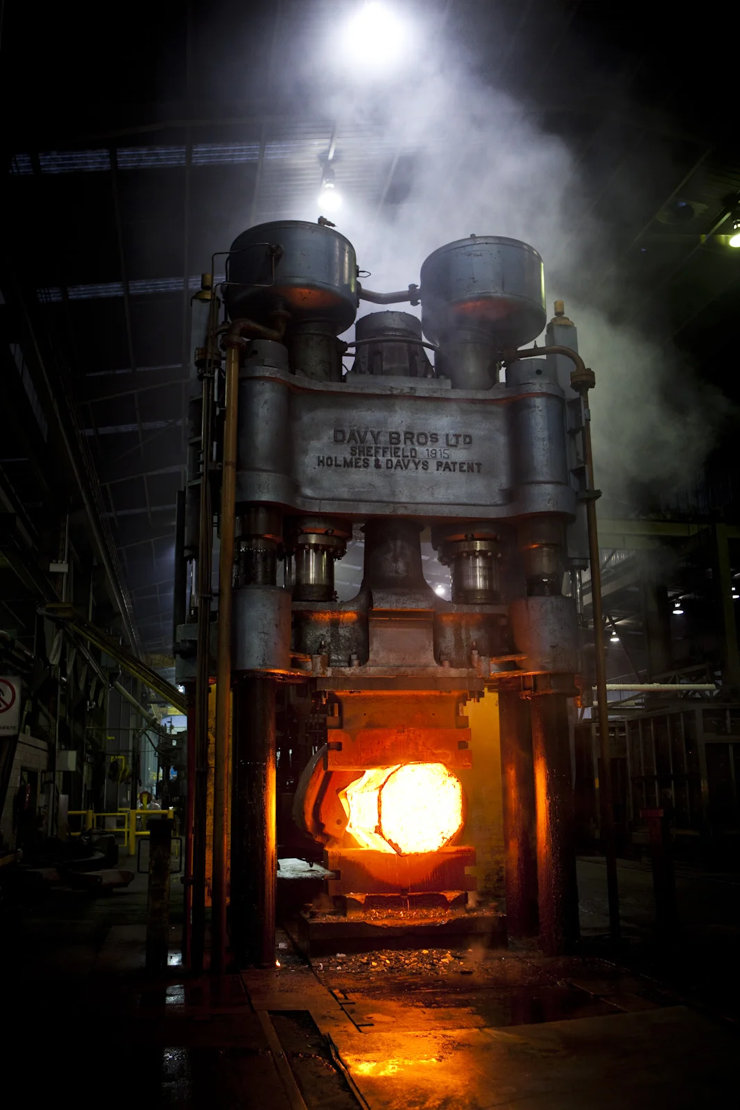 © 2013 DEEPSEA CHALLENGE, National Geographic. All rights reserved