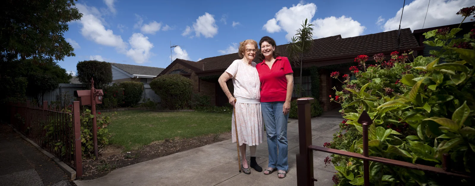 Gloria and Del - across the road