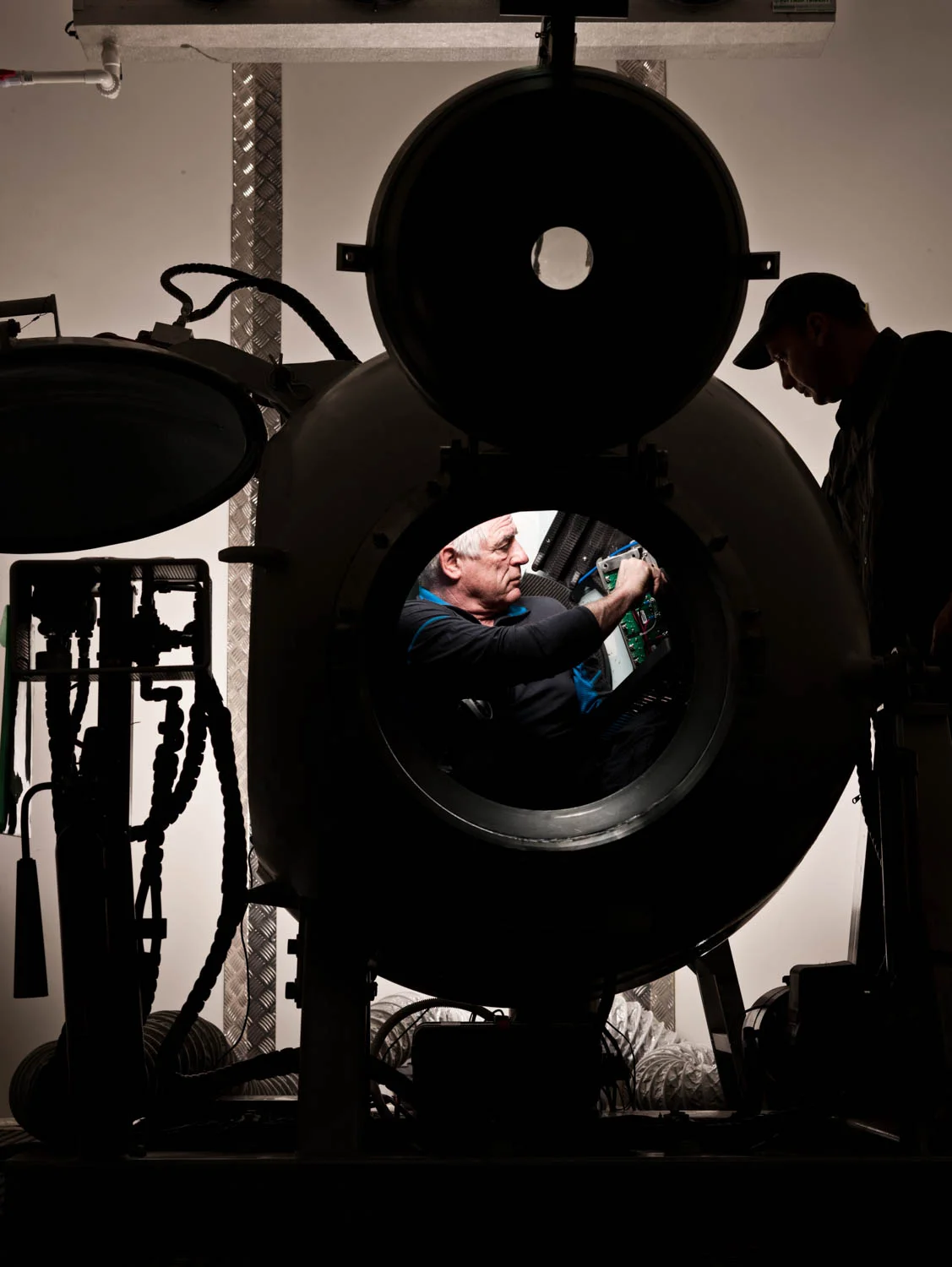 Ron Allum doing tests on the DeepSea Challenger. More images can be viewed in the 'Stories' on this website. © 2013 Deepsea Challenge, National Geographic. All Rights Reserved