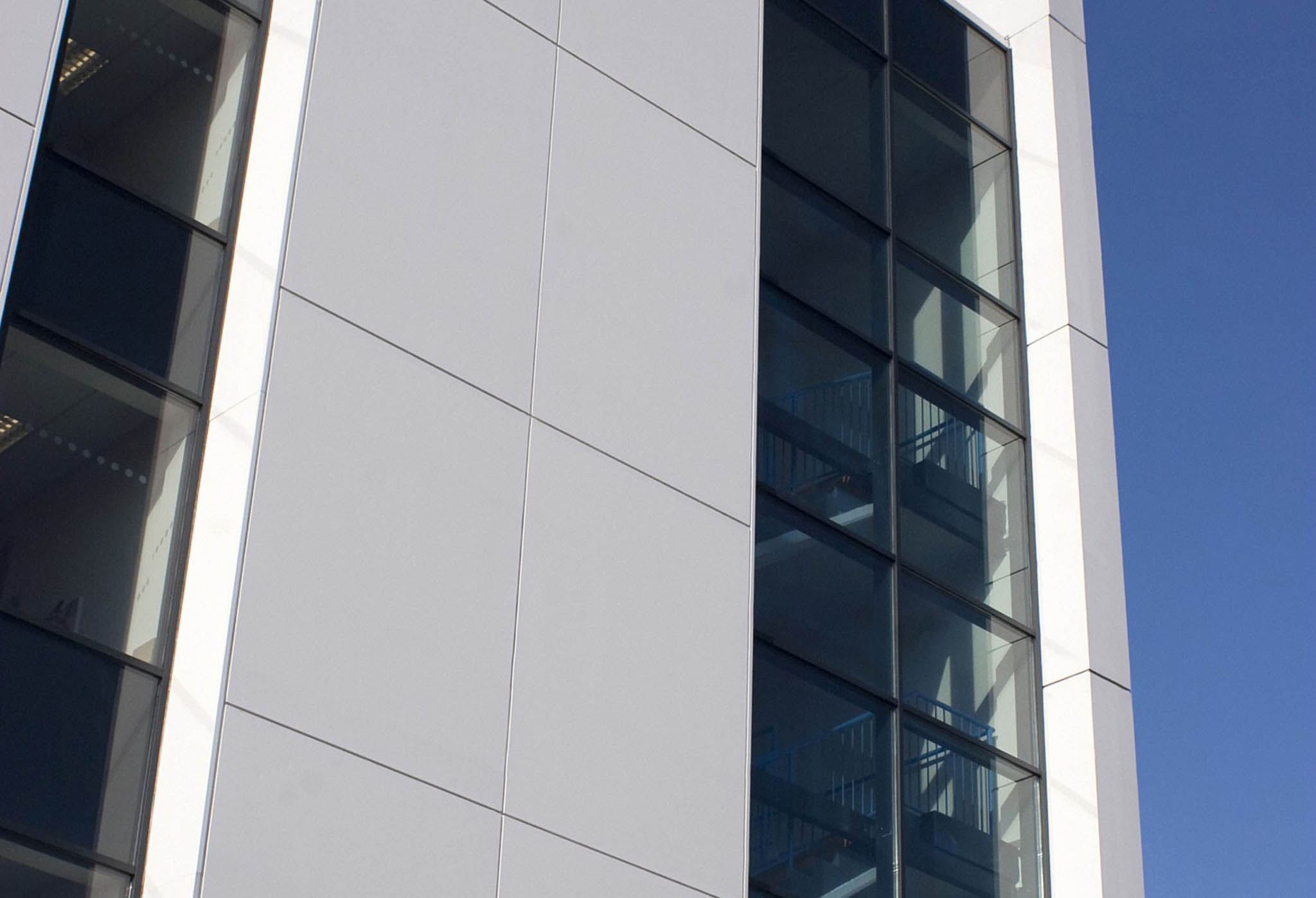 Dekton facade ventilee immeuble montreal