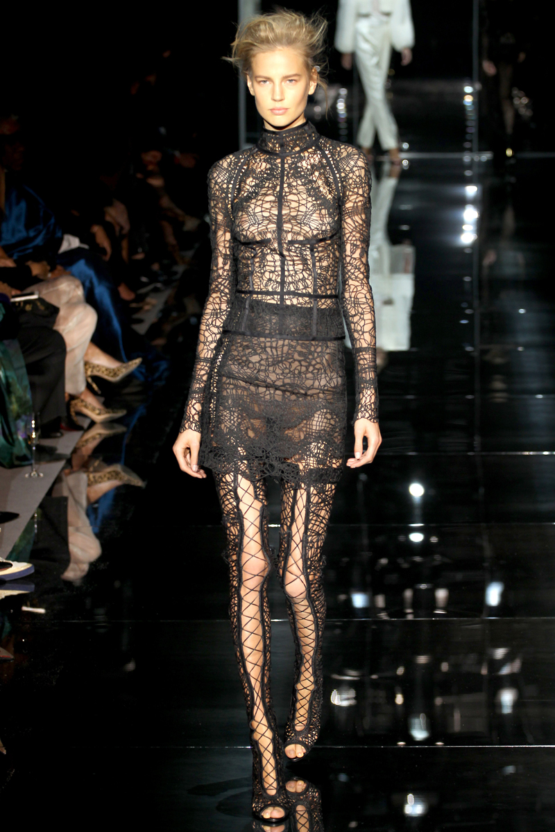 tom-ford-rtw-ss2014-runway-31_205229338553.jpg