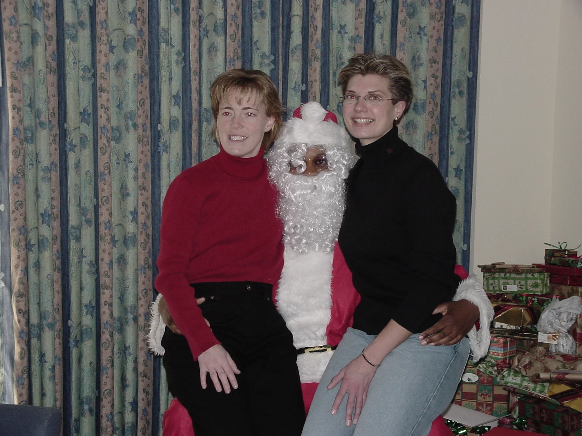 Family Christmas -- Sisters