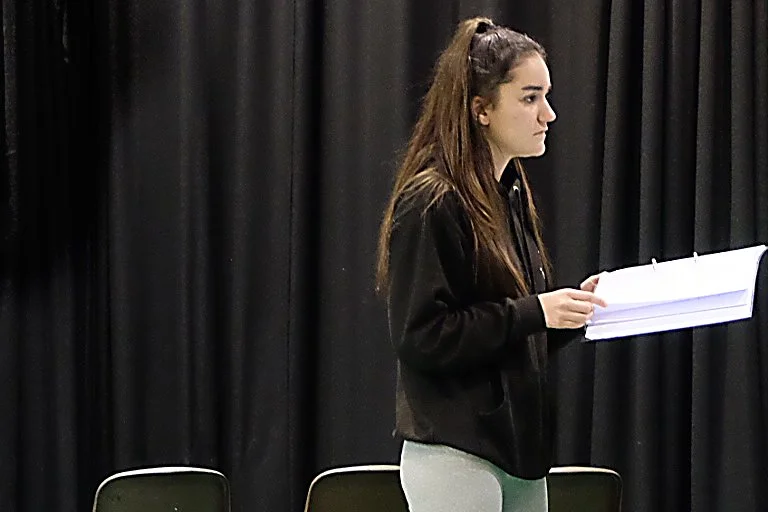 Hi-diddle-dee-dee, an actor's life for me ...