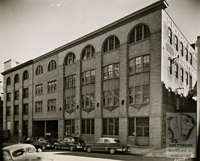 405 E Oliver 1953.jpg