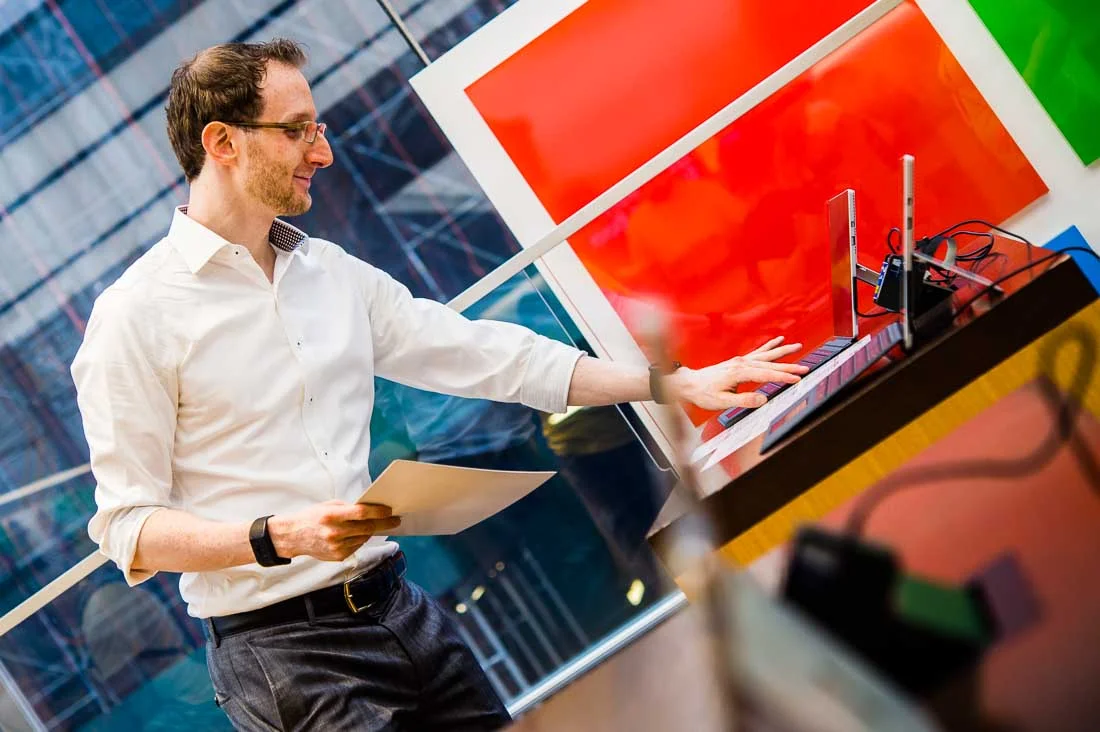 NYC Branded Lifestyle Portraits Shir Aviv setting up workshop space