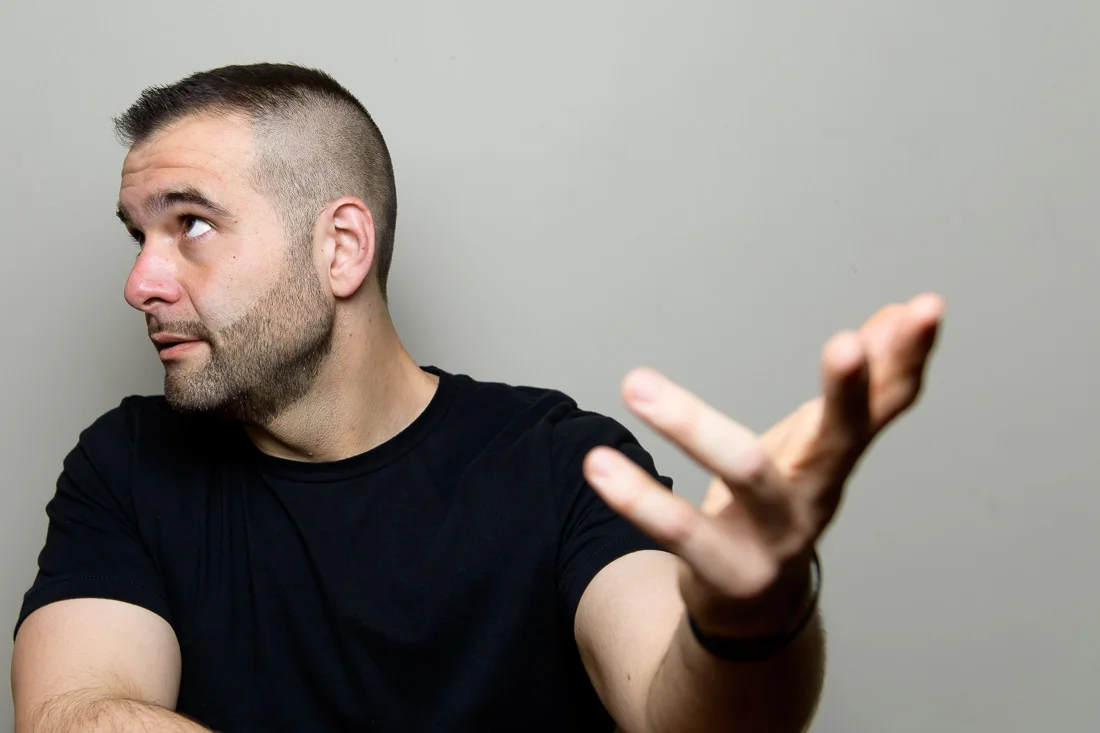 I'll pass on the "glorified" portraits shots, thank you...