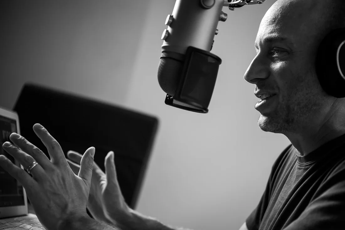 NYC Branded Lifestyle Portraits Speaker Thrive Lou Diamond creating an endore-isode