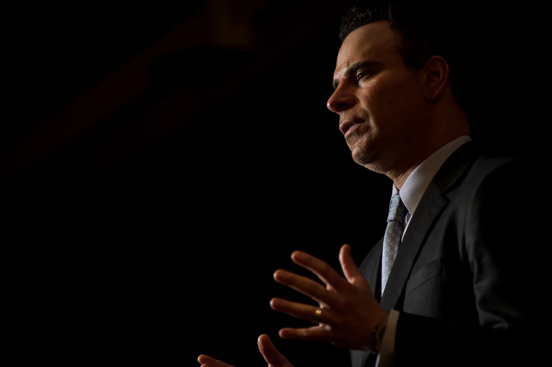 NYC Branded Lifestyle Portraits Doctor Author Dr. Brian Lima speaking on stage