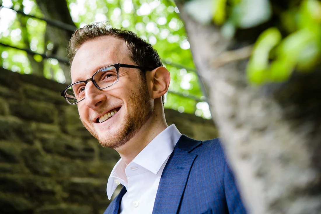 What the hell does an Excel Instructor need photos for?