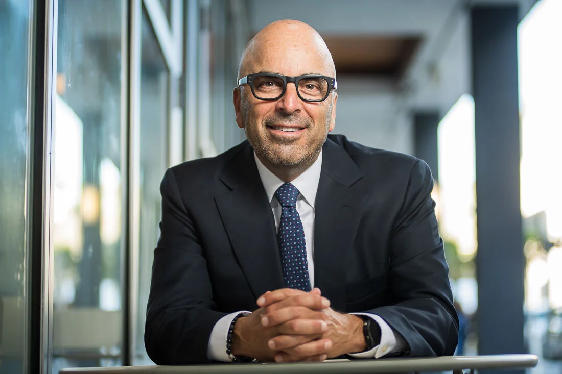 NYC Branded Lifestyle Portrait Howie Doin It Howie Kra headshot sitting