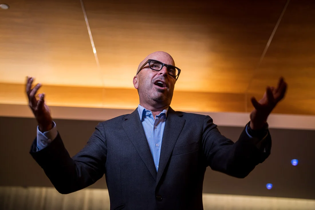 NYC Branded Lifestyle Portrait Howie Doin It Howie Kra speaking to audience