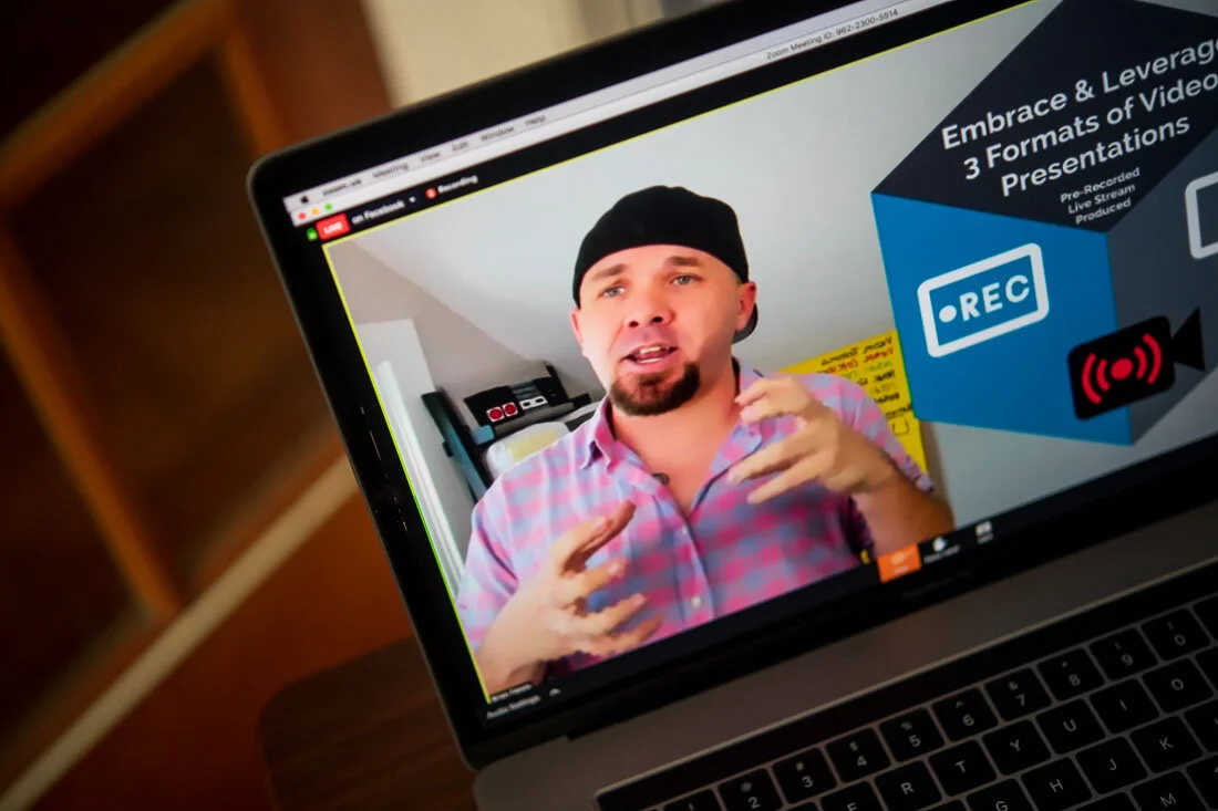 DeMato Virtual Photography Speaker Brian Fanzo talking about Prezzi