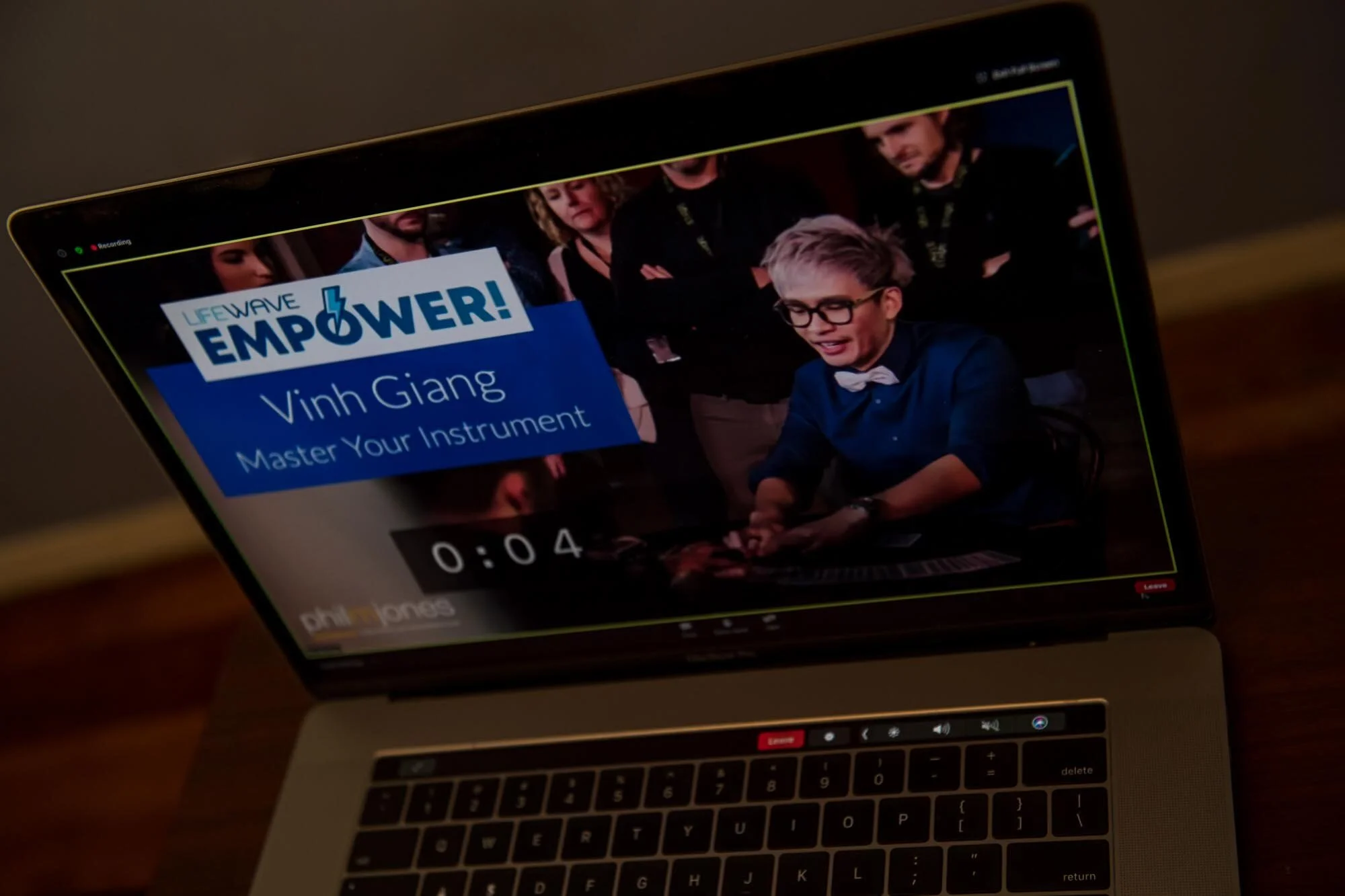 DeMato Virtual Photos Speaker Vinh Giang presentation slide