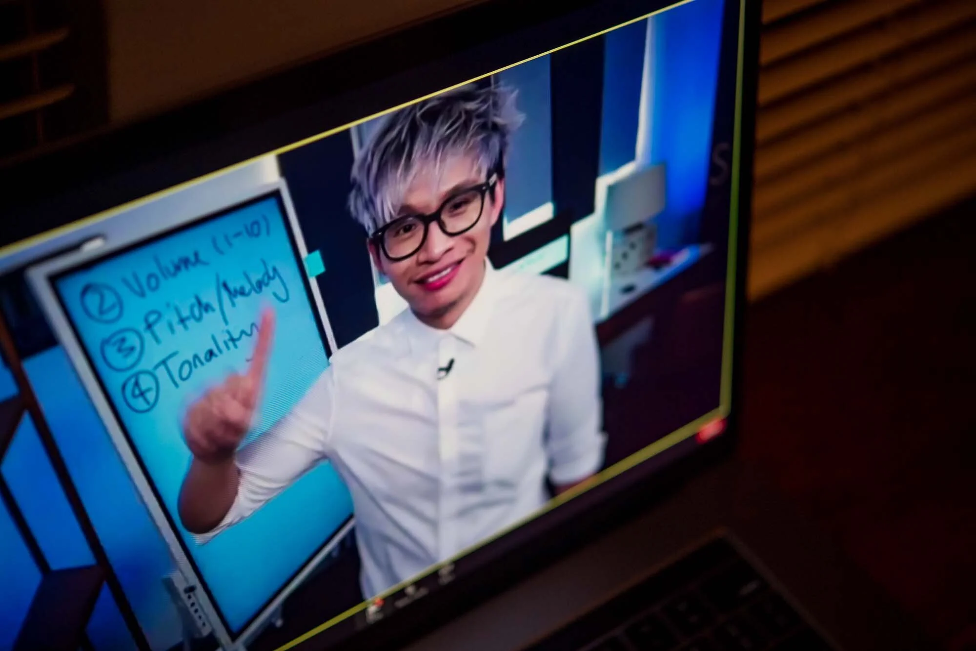 DeMato Virtual Photos Speaker Vinh Giang sharing one more important point in his online presentation