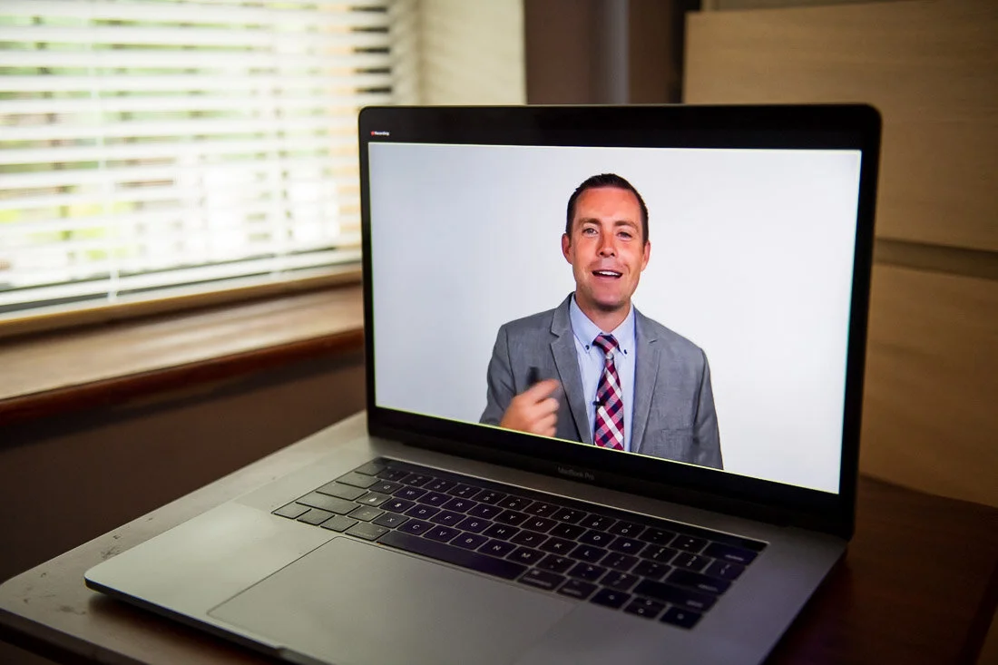 DeMato Virtual Photos Speaker Ty Bennett speaking to audience in speaker view during online presentation