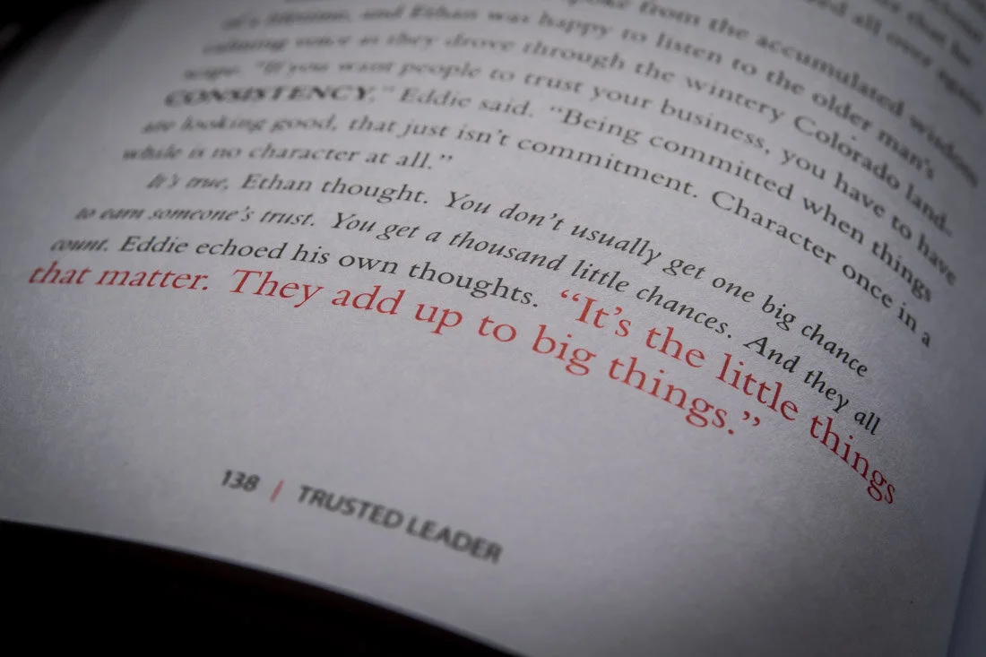 Book Author Photo Speaker David Horsager Trusted Leader pull quote at bottom of page