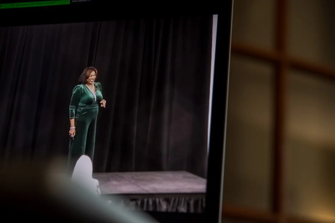 virtual event photo speaker author Jasmine Brett Stringer addressing audience