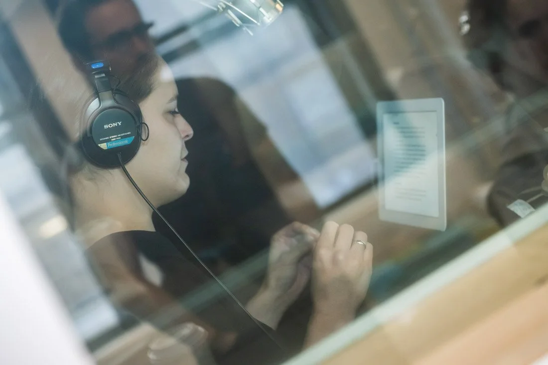 7 ways to use the photos taken during your audio book recording