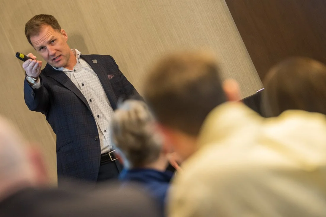 041222 PICZ - TRUSTED LEADER SUMMIT-6281.JPG