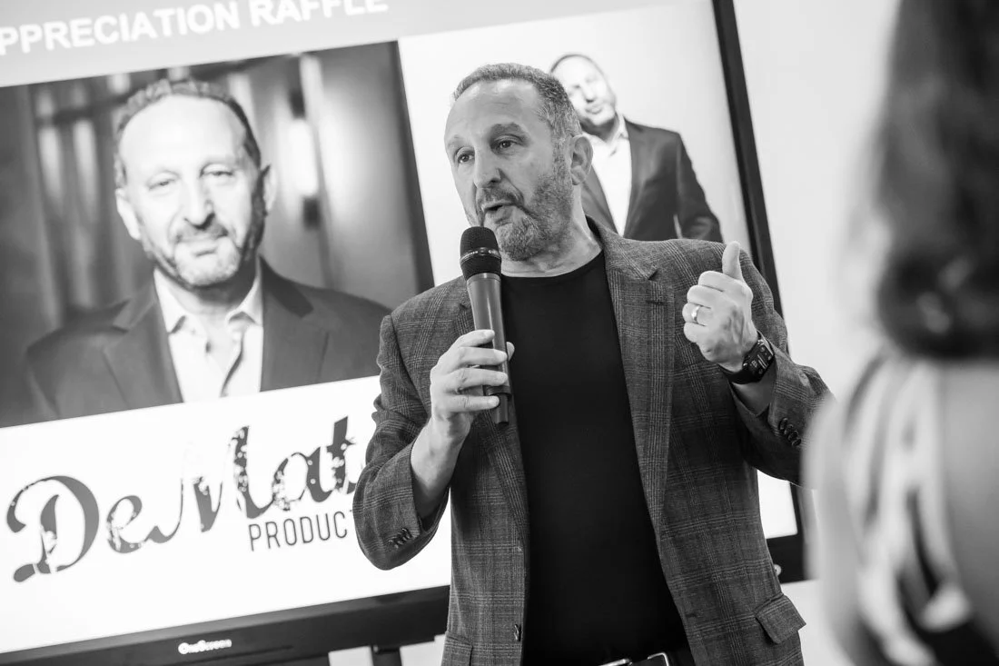 Cutomize your slide deck visuals