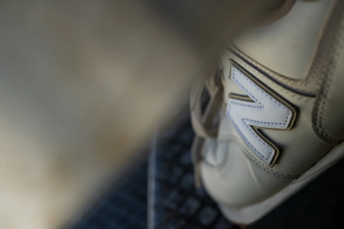 NB 574 SNEAKERHEAD CLASSIC N SIDE LOGO 