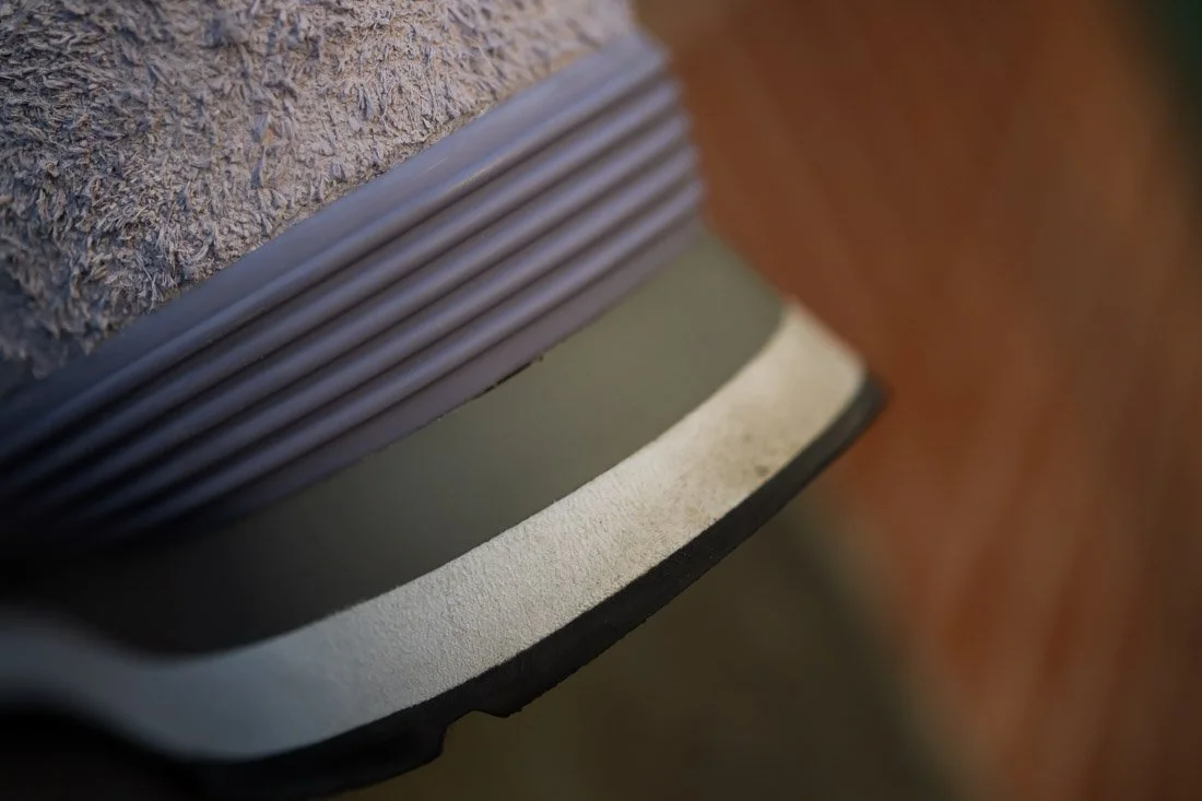 NEW BALANCE 574 2024 SNEAKER RELEASES LILAC BACK HEEL DETAIL