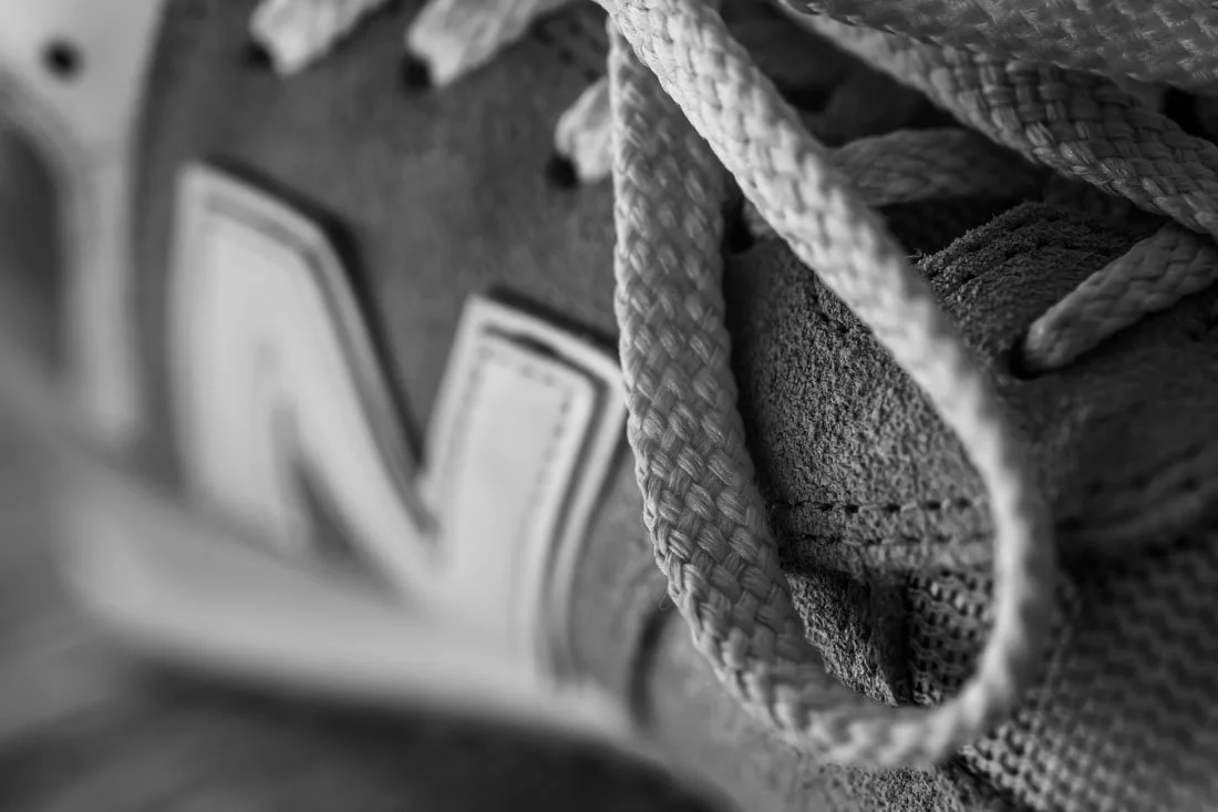 SNEAKERHEAD PHOTOGRAPHY NEW BALANCE 574 LACES IN BLACK AND WHITE
