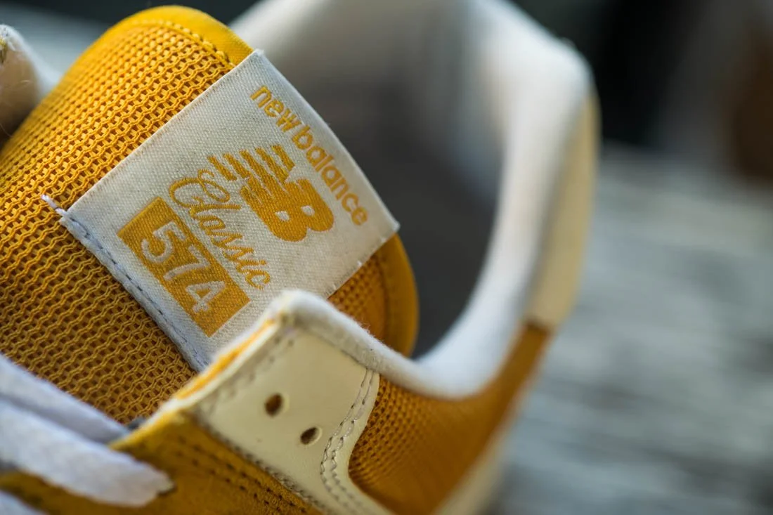 SNEAKERHEAD PHOTOGRAPHY NEW BALANCE 574 TONGUE