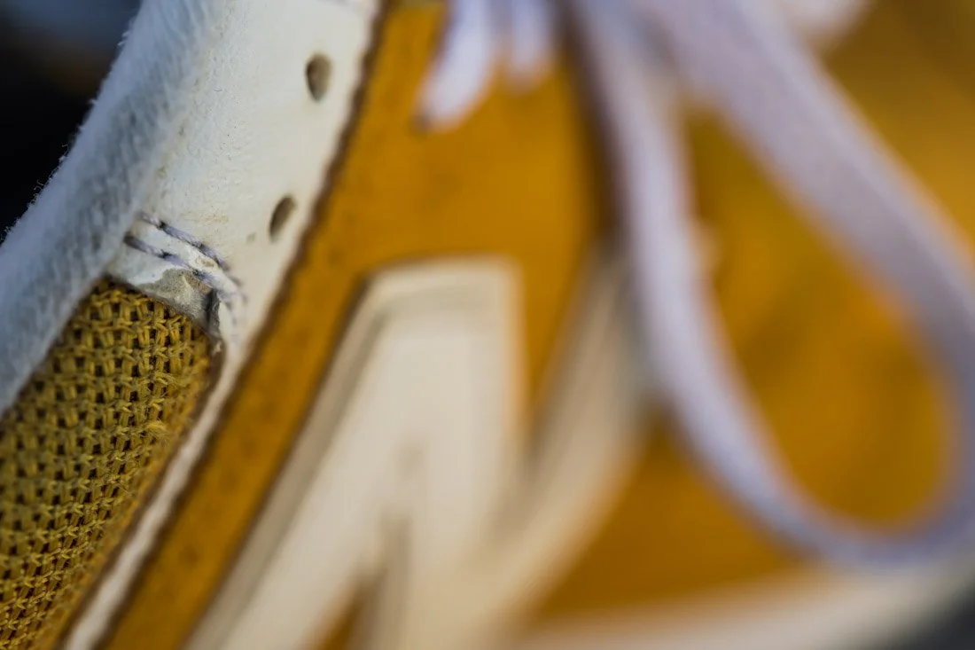 SNEAKERHEAD PHOTOGRAPHY NEW BALANCE 574  SIDE OF SHOE DETAIL