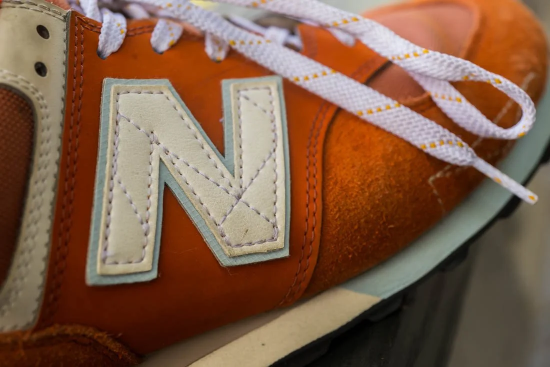 SNEAKERHEAD PHOTOS NEW BALANCE 574 SIDE N LOGO HIGH ANGLE