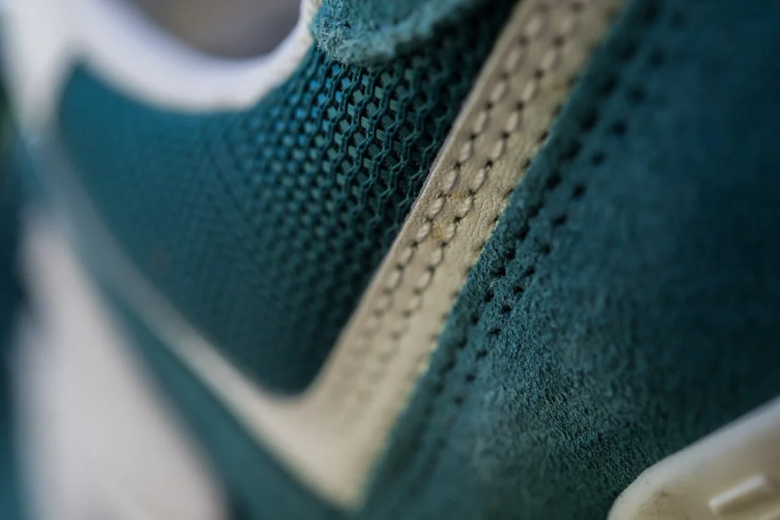 NEW BALANCE 574 COMFORT FOOTWEAR PHOTOS SIDE PANEL STITCHING DETAILS