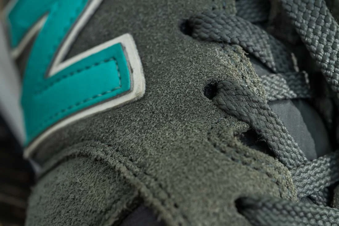 BEST NEW BALANCE 574 SNEAKERS GREEN TEAL LACES DETAIL