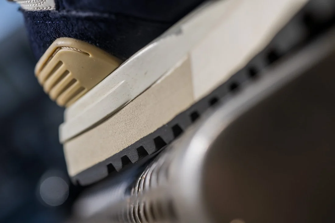 nb 574 sneakerhead must haves classic heel detail