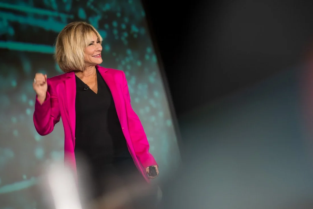 102623 PICZ - LEVERAGE 23-5228.JPG