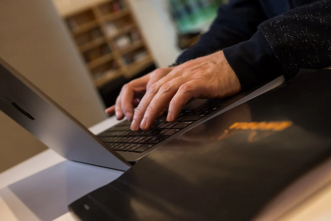 042724 PICZ - PORTRAITS-1607.JPG