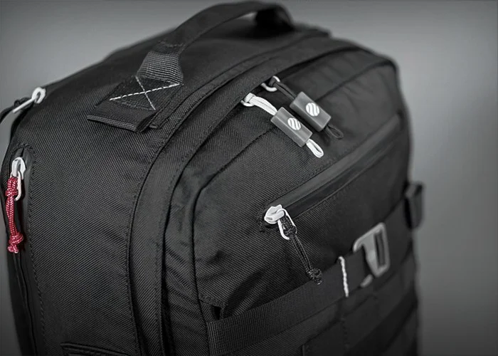 monolith daypack 22l